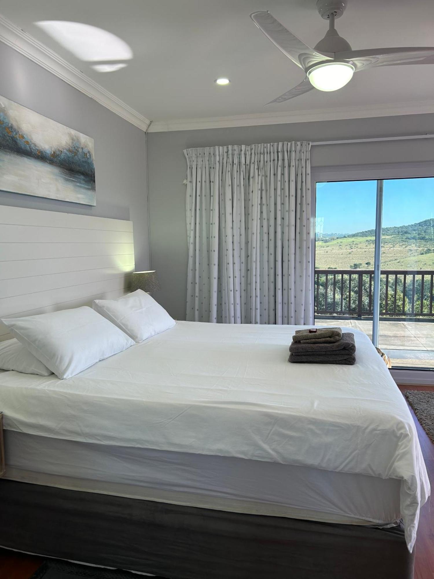 Sky Holiday House Ист-Лондон Экстерьер фото